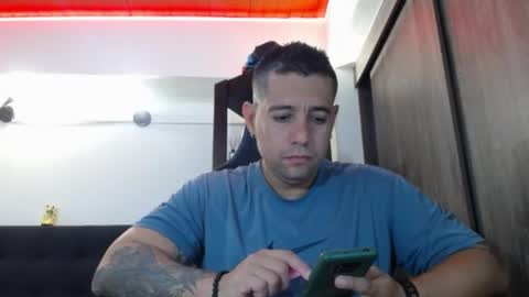 Snapshot of spartacus_cam chatting on April 2026 05:05:02 AM online show from April 2026 05:05:02 AM