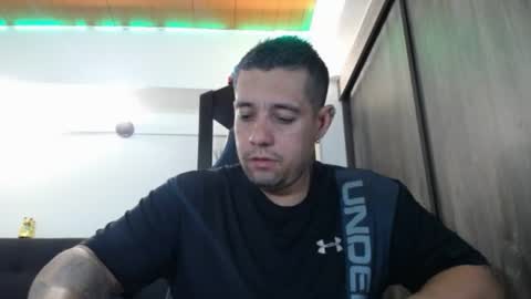 Snapshot of spartacus_cam chatting on May 2026 05:56:02 AM online show from May 2026 05:56:02 AM