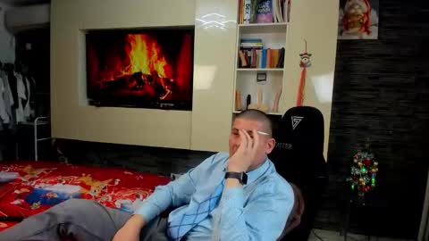 Snapshot of spartandaddy48 chatting on January 2026 11:07:02 PM Spartan online show from January 2026 11:07:02 PM