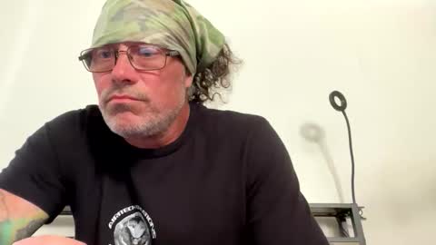 specter1972 online show from May 2026 12:37:02 PM