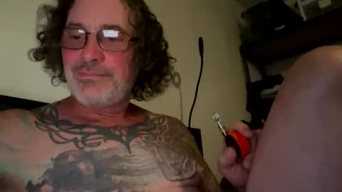 specter1972 online show from May 2026 11:32:01 PM
