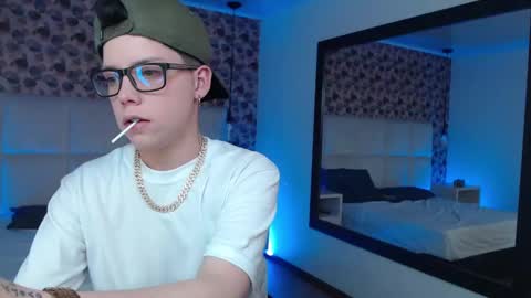 spencerm_ online show from October 2025 07:47:01 PM