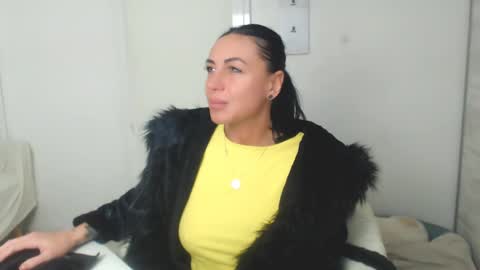 Snapshot of spicemint chatting on February 2025 07:42:02 PM Carla online show from February 2025 07:42:02 PM