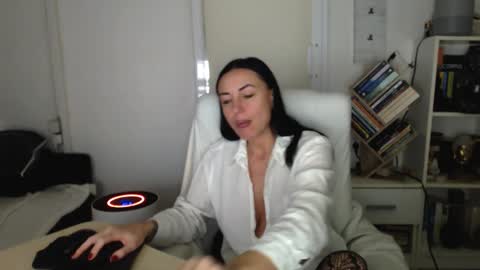 Snapshot of spicemint chatting on October 2025 02:29:02 PM Carla online show from October 2025 02:29:02 PM