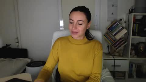 Snapshot of spicemint chatting on October 2025 02:20:01 PM Carla online show from October 2025 02:20:01 PM