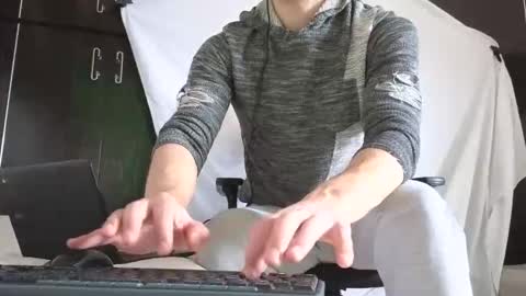 Marco. When Im offline you can view premium content in bio online show from October 2025 12:05:01 PM