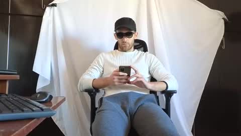 Marco. When Im offline you can view premium content in bio online show from November 2025 10:15:01 AM