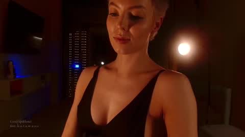 Snapshot of spiklencii chatting on October 2025 04:39:01 PM Elizabeth online show from October 2025 04:39:01 PM