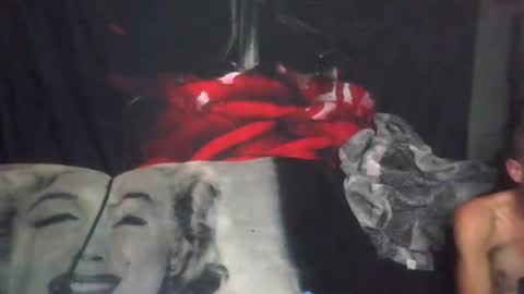 Snapshot of splashh_queen317 chatting on October 2025 03:17:01 AM Daddy His Splash Queen online show from October 2025 03:17:01 AM