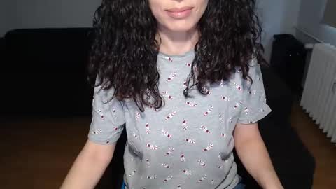 Doll online show from December 2024 12:08:02 PM