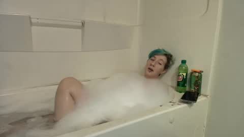 Snapshot of spookyqueen69 chatting on January 2026 02:48:02 AM Kova online show from January 2026 02:48:02 AM