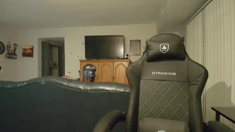 Snapshot of spookyqueen69 chatting on February 2026 02:38:01 AM Kova online show from February 2026 02:38:01 AM