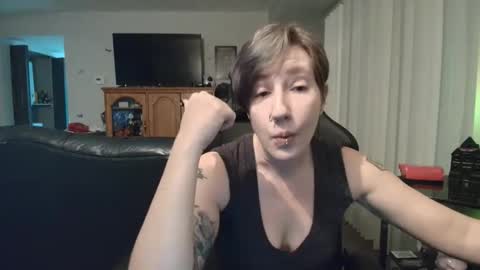 Snapshot of spookyqueen69 chatting on February 2026 02:26:02 AM Kova online show from February 2026 02:26:02 AM