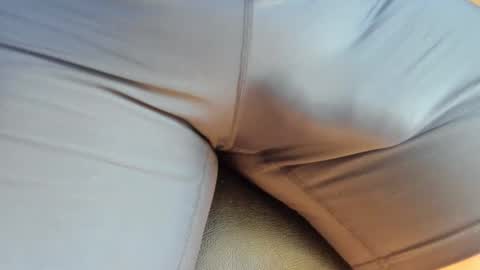 Snapshot of spreet21 chatting on October 2025 10:37:01 AM MicroClit online show from October 2025 10:37:01 AM