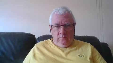 Snapshot of springtine chatting on May 2026 11:06:01 AM springtine online show from May 2026 11:06:01 AM
