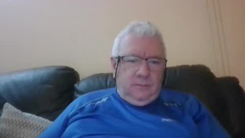 Snapshot of springtine chatting on May 2026 11:23:04 PM springtine online show from May 2026 11:23:04 PM