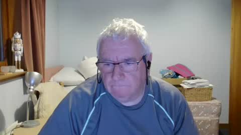 Snapshot of springtine chatting on August 2026 12:21:01 AM springtine online show from August 2026 12:21:01 AM