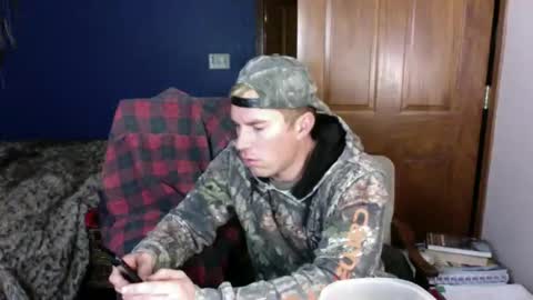 Snapshot of spun_redneck chatting on January 2026 12:02:01 AM Spun Redneck online show from January 2026 12:02:01 AM