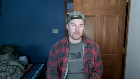 Snapshot of spun_redneck chatting on February 2026 01:04:01 PM Spun Redneck online show from February 2026 01:04:01 PM