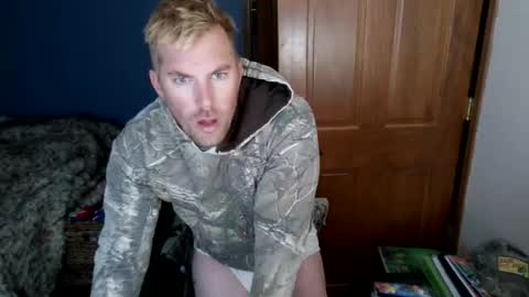 Snapshot of spun_redneck chatting on February 2026 11:27:02 PM Spun Redneck online show from February 2026 11:27:02 PM