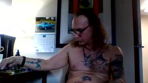 stroking 4 the crowd online show from May 2026 10:49:02 PM