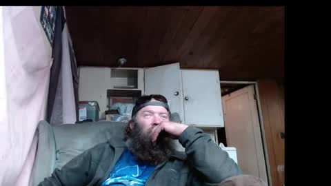 Snapshot of squegly chatting on April 2026 06:35:02 AM Bryan online show from April 2026 06:35:02 AM