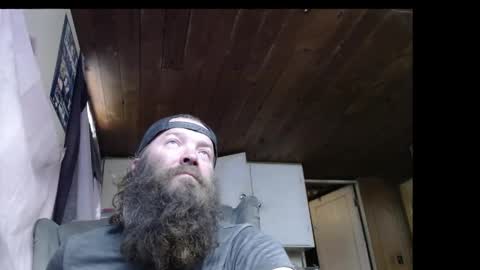 Snapshot of squegly chatting on April 2026 07:33:02 PM Bryan online show from April 2026 07:33:02 PM