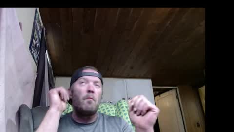Snapshot of squegly chatting on May 2026 04:24:02 PM Bryan online show from May 2026 04:24:02 PM