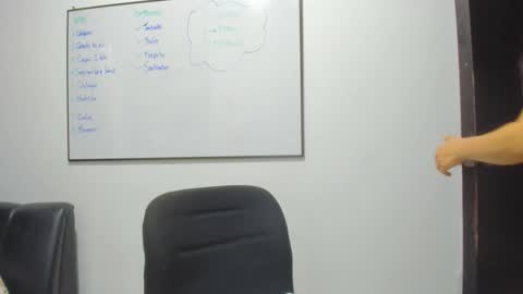 Tati online show from November 2025 11:03:02 AM