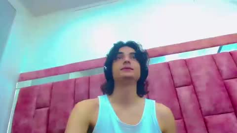 ethan online show from October 2025 02:07:01 PM