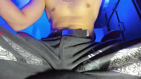 Snapshot of sr_pabloalzate chatting on February 2026 06:58:01 PM Sr Pablo online show from February 2026 06:58:01 PM