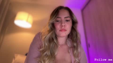 Sophie 3 online show from June 2026 12:42:01 AM