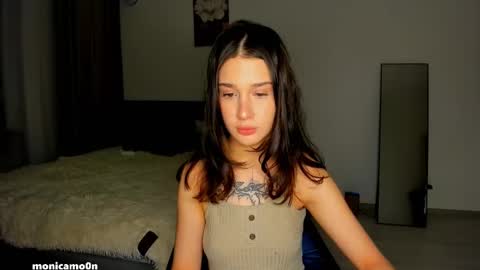 Snapshot of ssash1mii chatting on December 2024 07:53:02 PM Hey guys i miss you so much online show from December 2024 07:53:02 PM