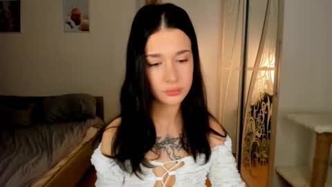 Snapshot of ssash1mii chatting on December 2025 10:29:01 PM Hey guys i miss you so much online show from December 2025 10:29:01 PM