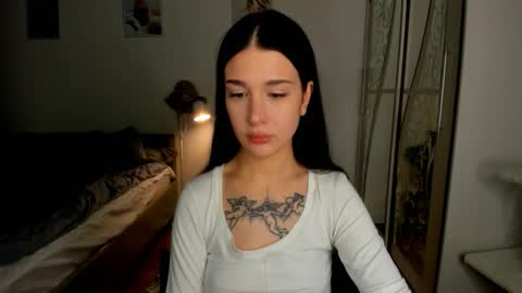 Snapshot of ssash1mii chatting on February 2026 09:40:02 PM Hey guys i miss you so much online show from February 2026 09:40:02 PM