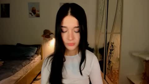 Snapshot of ssash1mii chatting on February 2026 08:48:02 PM Hey guys i miss you so much online show from February 2026 08:48:02 PM