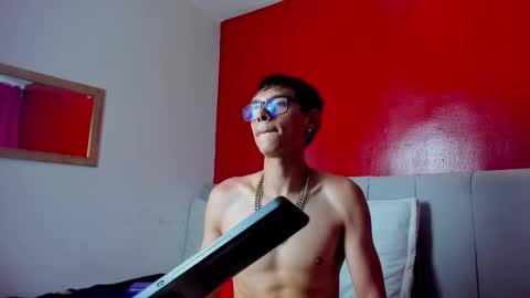 Ssweetthott online show from March 2025 06:44:01 PM