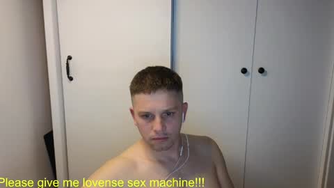 st1vemaster01 online show from May 2026 02:12:01 PM