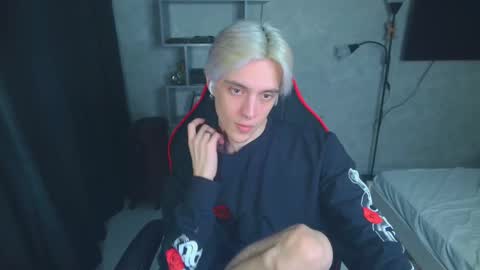 Snapshot of st_koshin chatting on February 2025 04:25:02 PM Nick Gasai online show from February 2025 04:25:02 PM