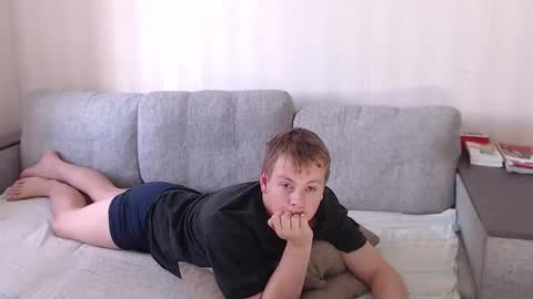 Snapshot of st_rudy chatting on October 2025 01:07:01 PM Joe Peach online show from October 2025 01:07:01 PM