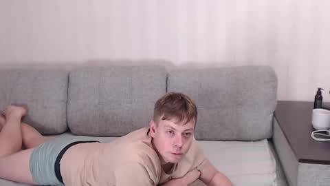 Snapshot of st_rudy chatting on November 2025 01:44:02 PM Joe Peach online show from November 2025 01:44:02 PM