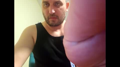 Snapshot of sta13 chatting on December 2025 06:15:01 PM sta13 online show from December 2025 06:15:01 PM