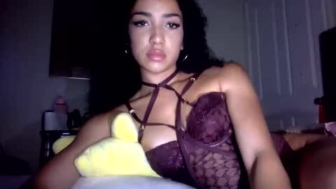 Snapshot of stabackkatrina chatting on November 2025 06:35:01 AM Dianaseshh online show from November 2025 06:35:01 AM