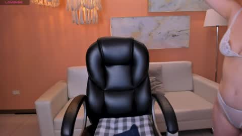 Stacy Woods online show from December 2024 04:57:01 PM