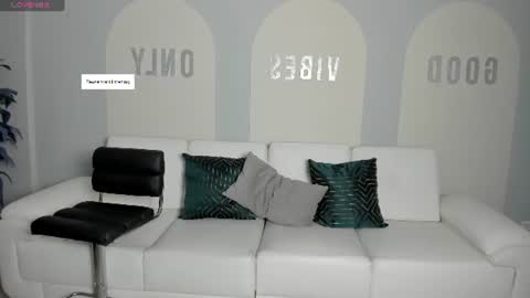 Stacy Woods online show from June 2026 10:47:02 AM