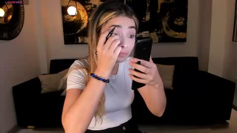 Stacy Woods online show from July 2026 11:49:01 AM