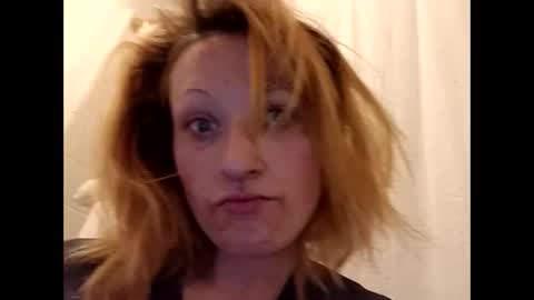 Snapshot of stacisavige chatting on January 2025 07:21:01 AM Sinserity online show from January 2025 07:21:01 AM