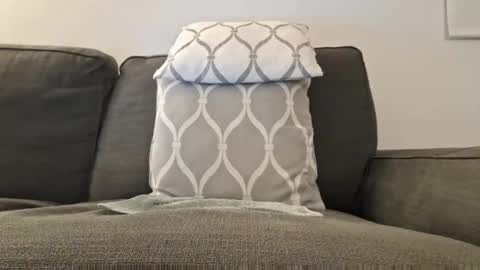 stack_32 online show from November 2025 06:01:01 PM