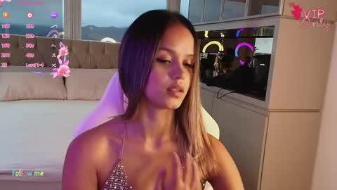 Stacy Tyler online show from May 2026 07:09:01 PM