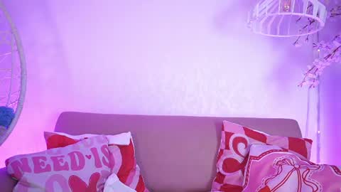 stacycooper_ online show from June 2026 12:32:02 AM